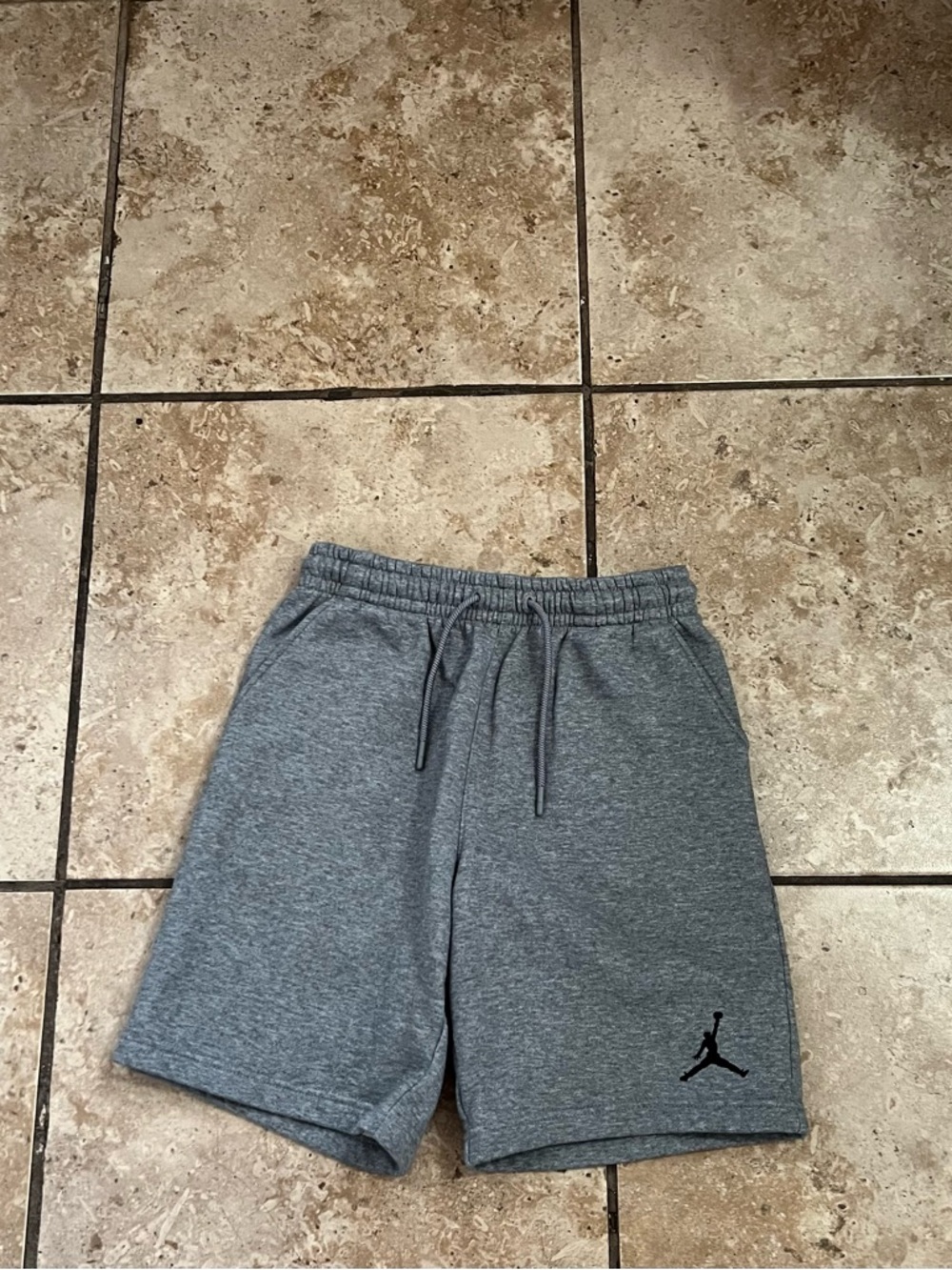 Jordan Boy’s Heather Gray Athletic Fleece Shorts - Picture 5 of 5